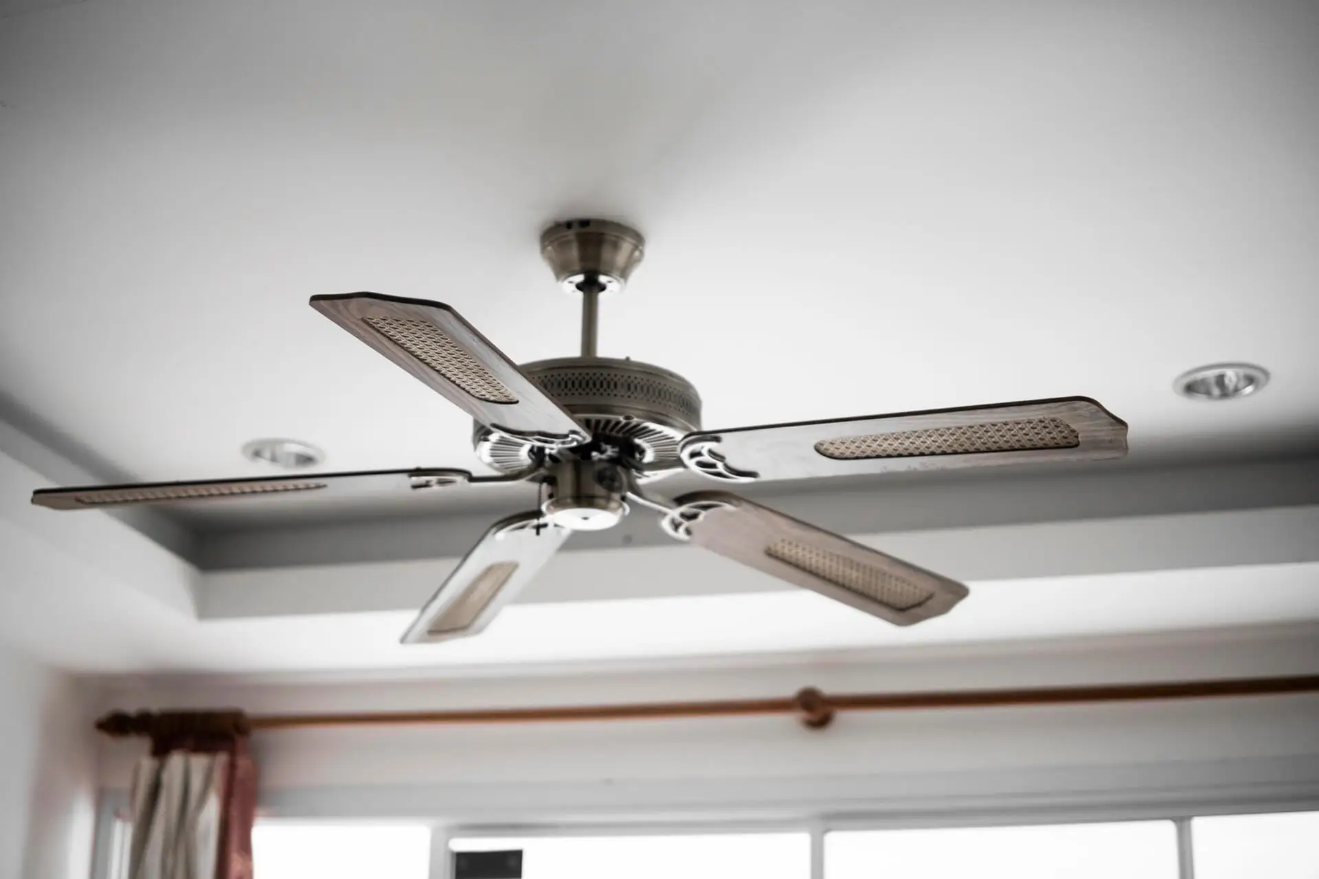 Residential light fixture installed by Airstream Services